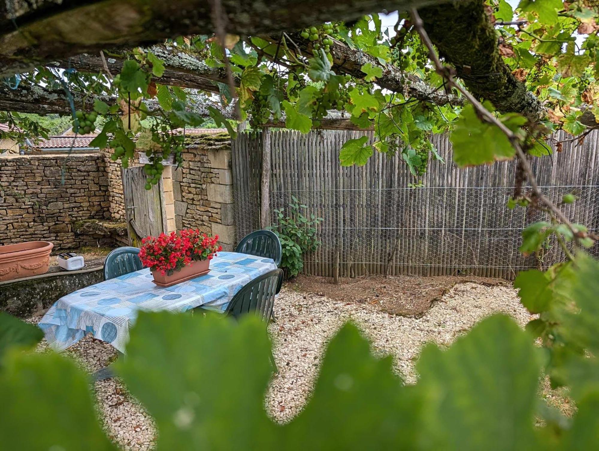 La Bougie Perlee 2 Villa Saint-Crepin-et-Carlucet Bagian luar foto